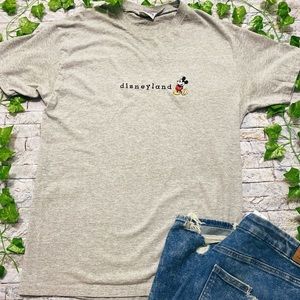 Rare 90’s Vintage Embroidered Mickey Mouse Tee 🐭